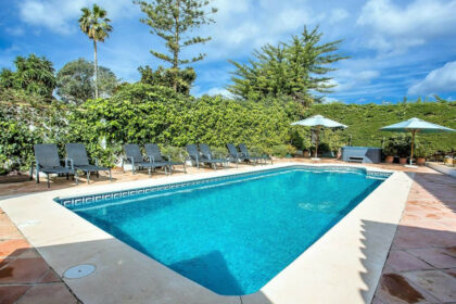 5ac7ae7eab3fb7aa272170f5a0b0d9e9 - 12