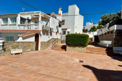 5b7f21efe10fcf1323bfdc643881b3a0 - 37