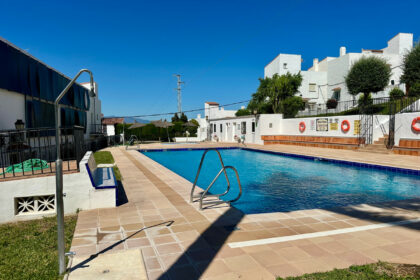 5b7f21efe10fcf1323bfdc643881b3a0 - 40