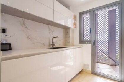 5b94ba3927679d31a7e225a2d89be69b - 17