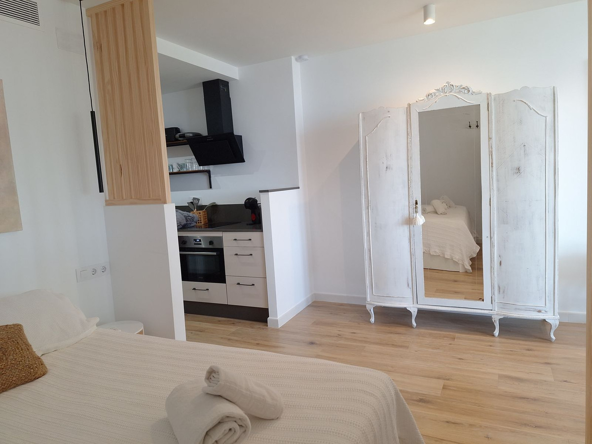 5b982a75c83eb73fa707d5e0b9620c84 - 16