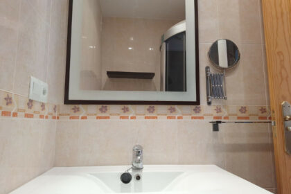 5b982a75c83eb73fa707d5e0b9620c84 - 17