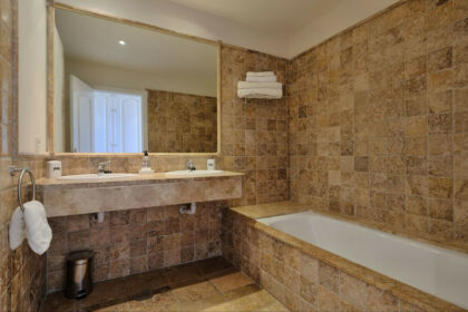 5c47fd399b7b4bb9e58be6a3fd686e57 - 20