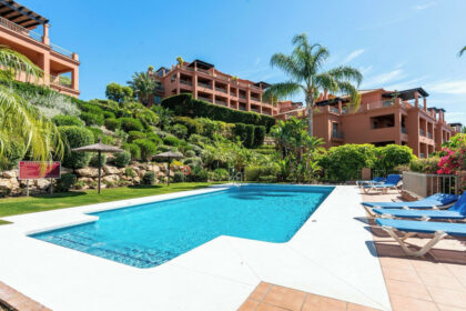 5c47fd399b7b4bb9e58be6a3fd686e57 - 42