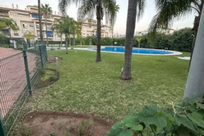 5c49ecc42ae72538d67129914061f180 - 9