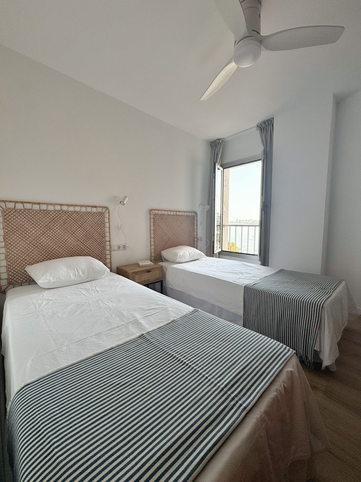 5d02502076e33dc22b94a62e058d3b5a - 13