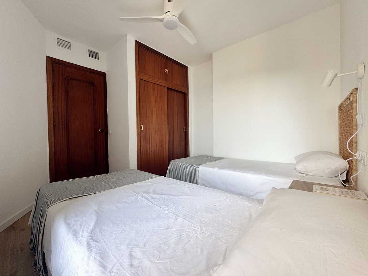 5d02502076e33dc22b94a62e058d3b5a - 16