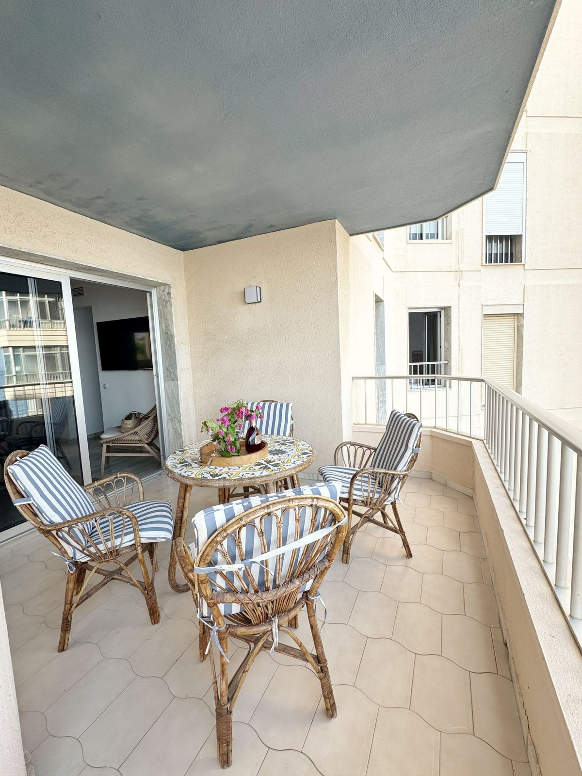 5d02502076e33dc22b94a62e058d3b5a - 3