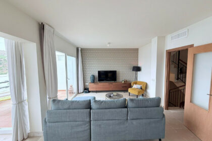 5d571bb47a7a1ca695bc0891f3377d17 - 7