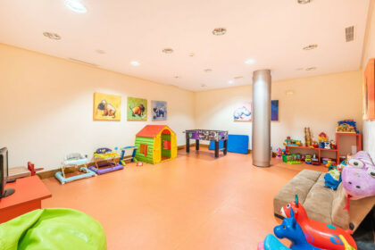 5dffa573cc01d1c75635533a1f4a7260 - 12