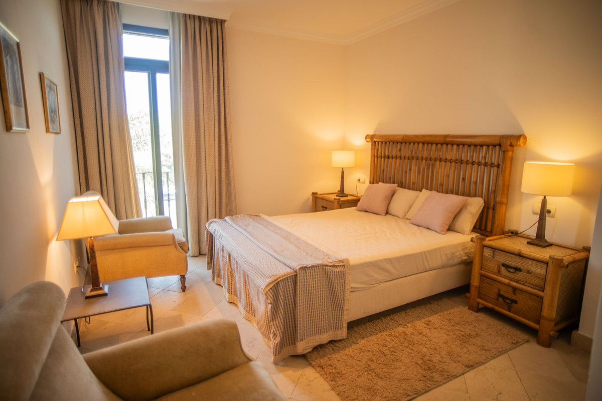 5e0935f24d6bfd2eb4b0575db7dc00b9 - 11