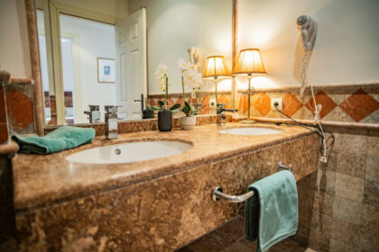 5e0935f24d6bfd2eb4b0575db7dc00b9 - 19