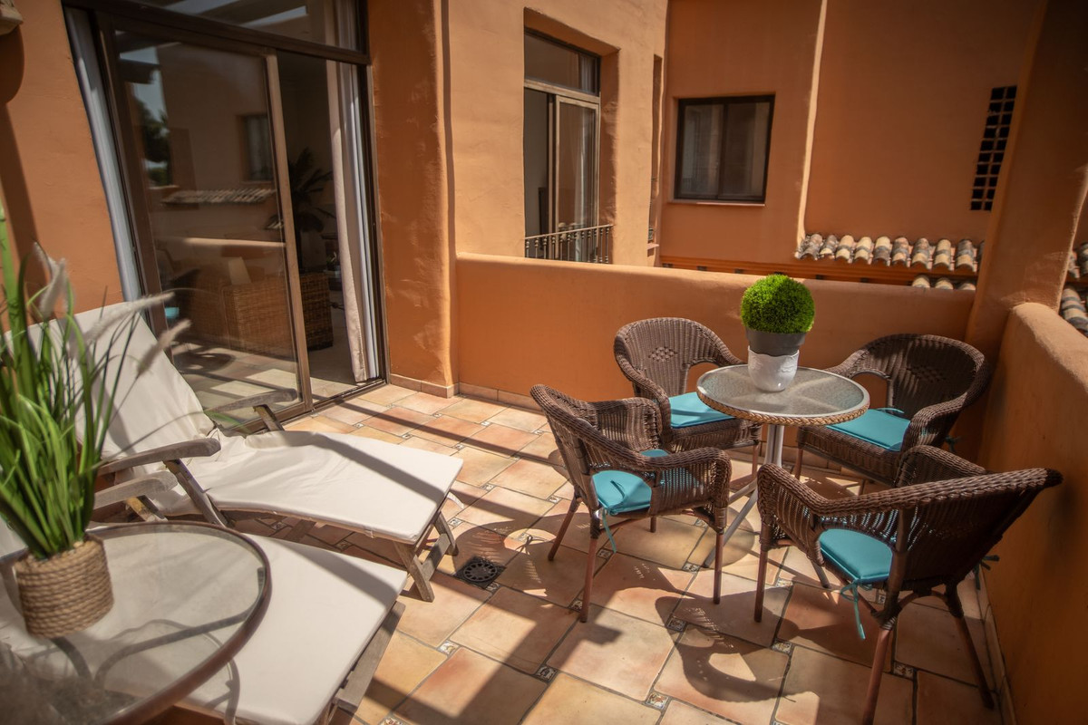 5e0935f24d6bfd2eb4b0575db7dc00b9 - 20