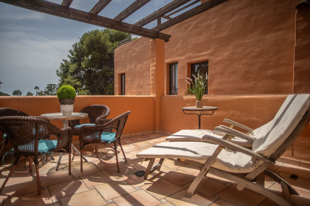 5e0935f24d6bfd2eb4b0575db7dc00b9 - 22