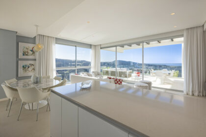 5e85f27a8033bcd4306599480986c589 - 13