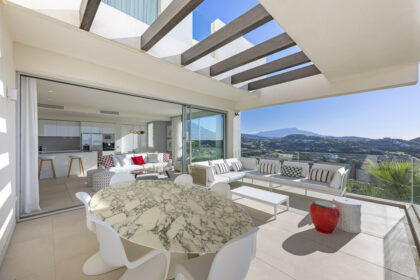 5e85f27a8033bcd4306599480986c589 - 2