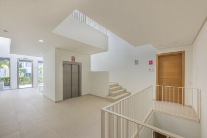 5e85f27a8033bcd4306599480986c589 - 33