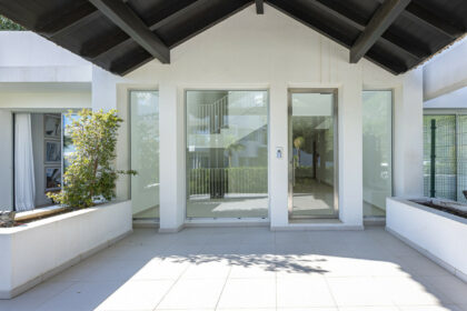 5e85f27a8033bcd4306599480986c589 - 35