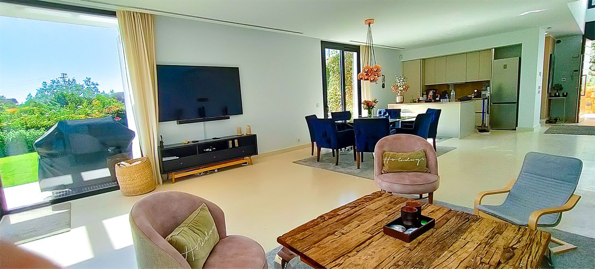 5eb1e08f26fcd71815f8f37c9c1b7249 - 13