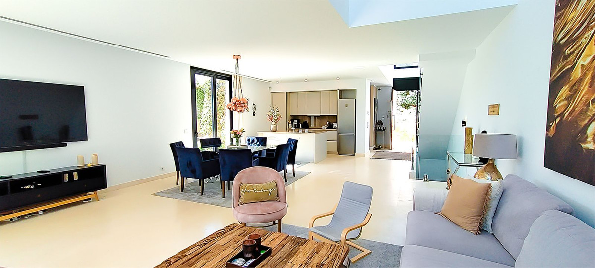 5eb1e08f26fcd71815f8f37c9c1b7249 - 15