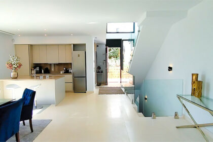 5eb1e08f26fcd71815f8f37c9c1b7249 - 17