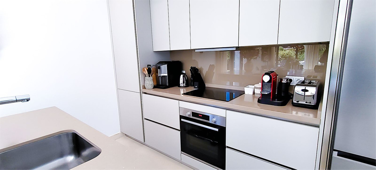 5eb1e08f26fcd71815f8f37c9c1b7249 - 22