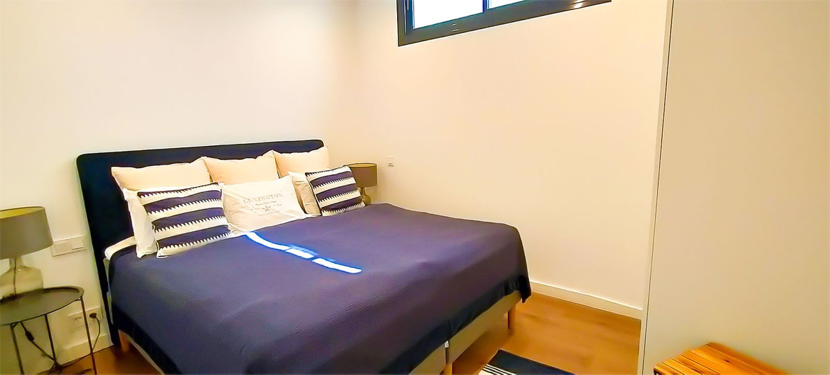 5eb1e08f26fcd71815f8f37c9c1b7249 - 33