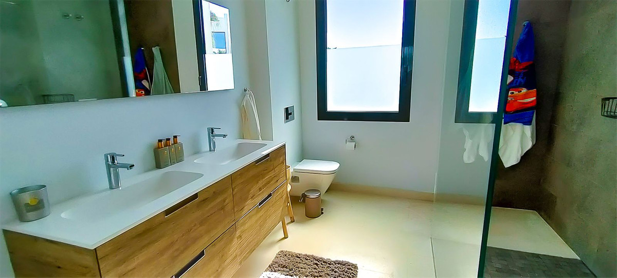 5eb1e08f26fcd71815f8f37c9c1b7249 - 54