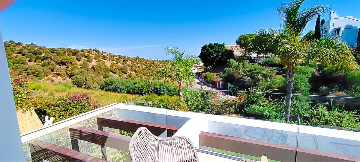 5eb1e08f26fcd71815f8f37c9c1b7249 - 64