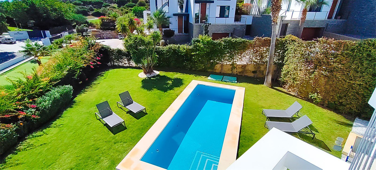 5eb1e08f26fcd71815f8f37c9c1b7249 - 71