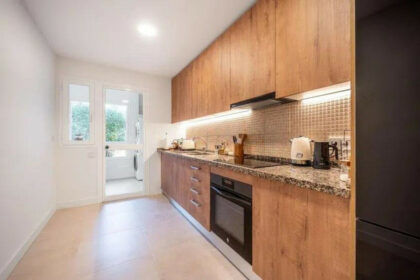 5f09cb7d376686bbb41d20139df7ca69 - 13