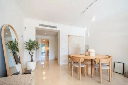 5f09cb7d376686bbb41d20139df7ca69 - 2