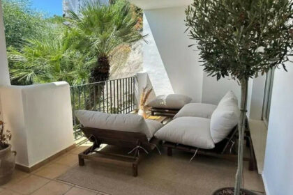 5f09cb7d376686bbb41d20139df7ca69 - 30