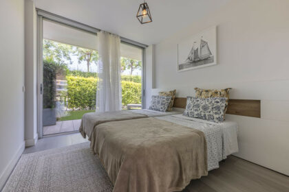 5f53e0b599a64160feb42c183cf96159 - 13