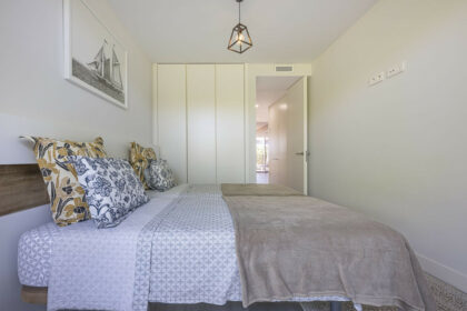 5f53e0b599a64160feb42c183cf96159 - 15