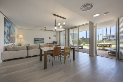 5f53e0b599a64160feb42c183cf96159 - 17