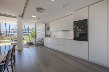 5f53e0b599a64160feb42c183cf96159 - 18