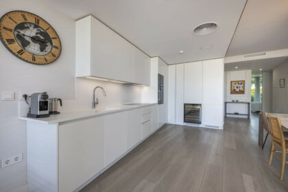 5f53e0b599a64160feb42c183cf96159 - 23