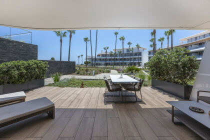 5f53e0b599a64160feb42c183cf96159 - 25