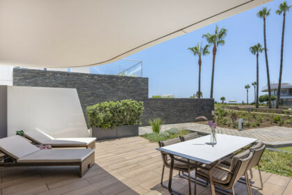 5f53e0b599a64160feb42c183cf96159 - 32