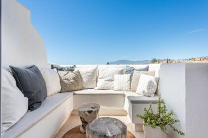 5f7eee65fa3a21d074bb459cb303301c - 11