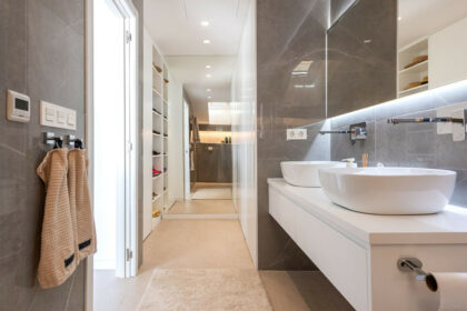 5f7eee65fa3a21d074bb459cb303301c - 20