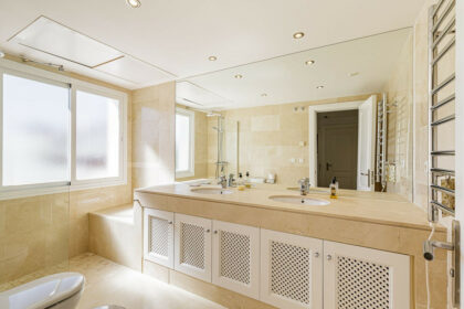 61bdb4f5e6780d71d2fbd35cbe6aac4c - 12