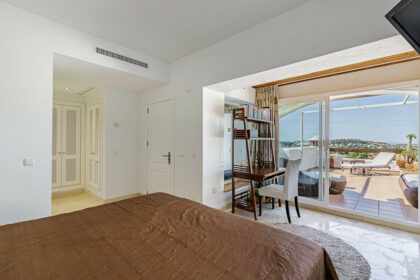 61bdb4f5e6780d71d2fbd35cbe6aac4c - 15