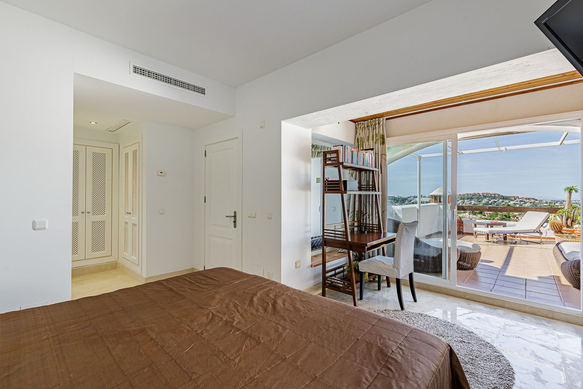 61bdb4f5e6780d71d2fbd35cbe6aac4c - 15