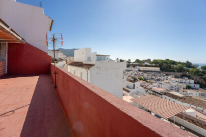 6226bd6c61274c5bfafc2fd275bd6c0a - 30