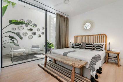 625082d07a778384d30d2878ef53ac72 - 23