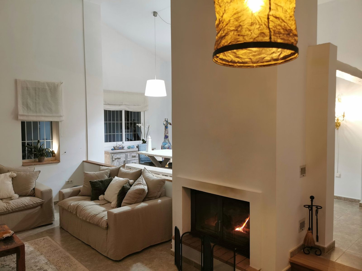 63e51f60becebf479faf4ecf0b363d0b - 15