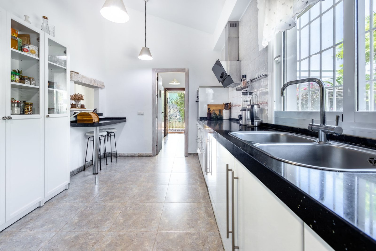 63e51f60becebf479faf4ecf0b363d0b - 8