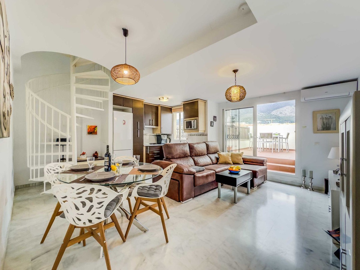 644abdb99eb85086a4d24dae2f6989e2 - 11